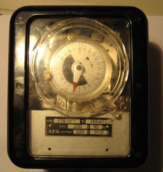 An old and common AEG ltg timeswitch