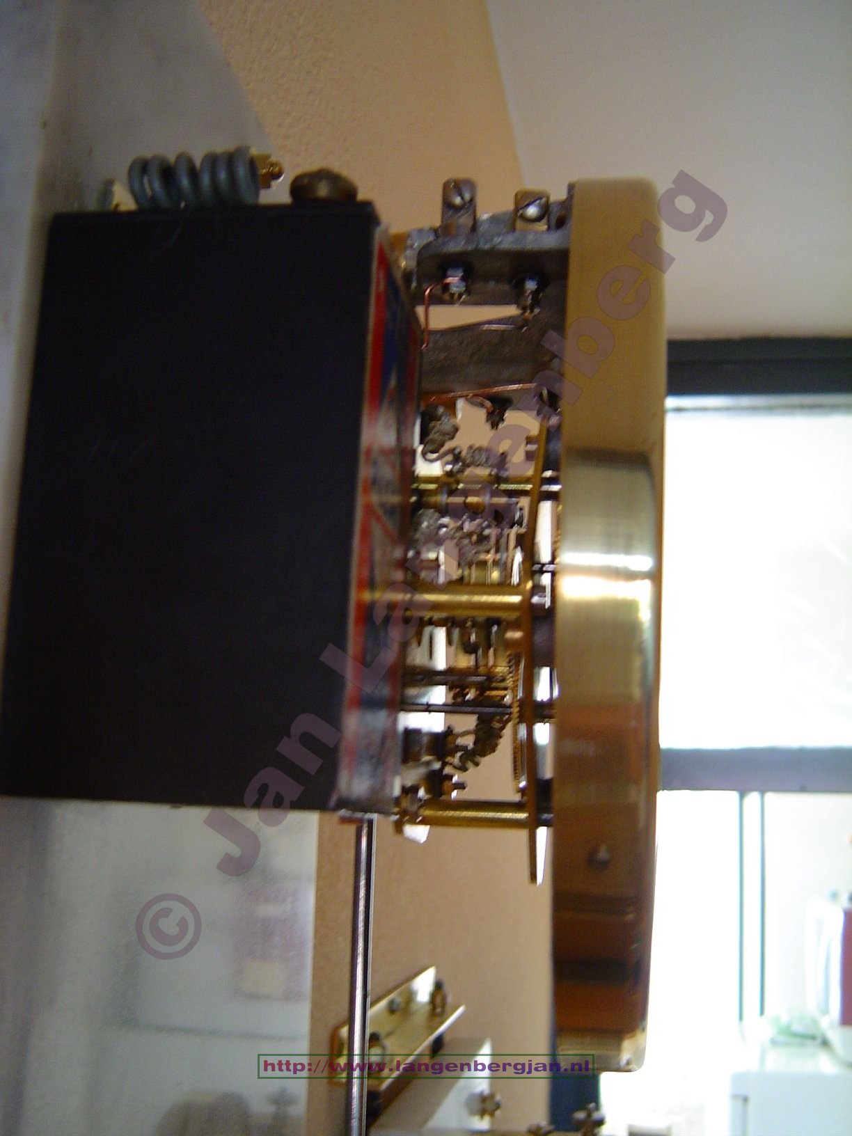 an old Laapute masterclock